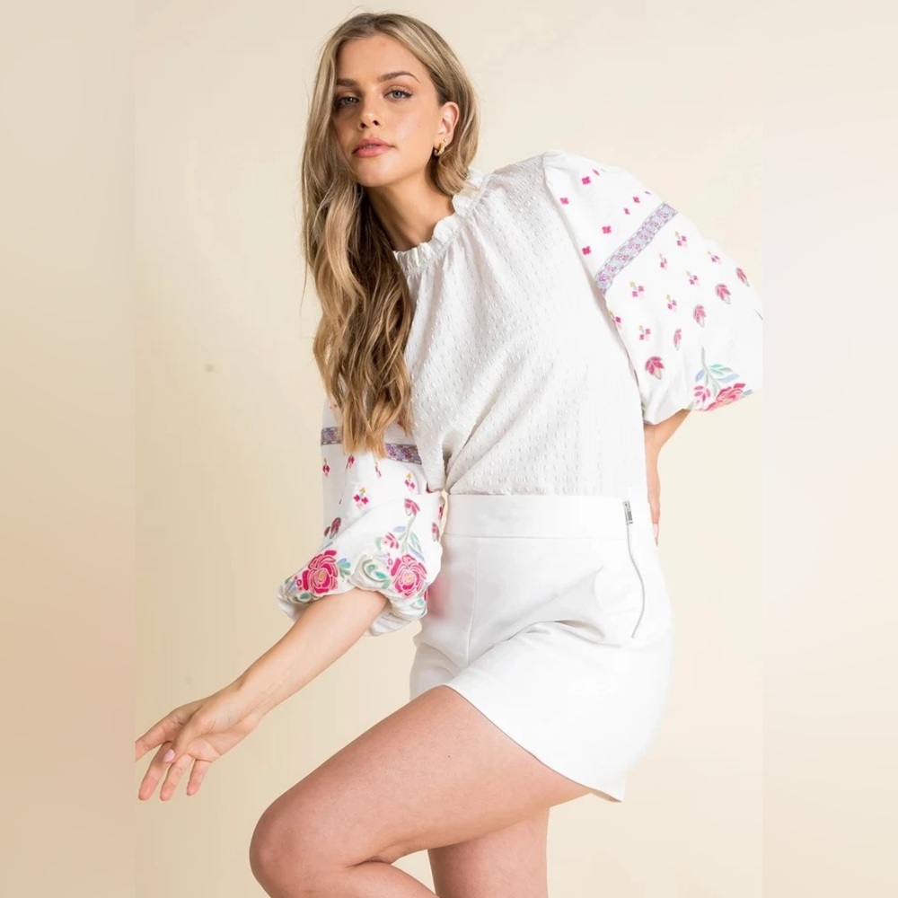 THML NWOT white embroidered puff sleeve shirt women’s small